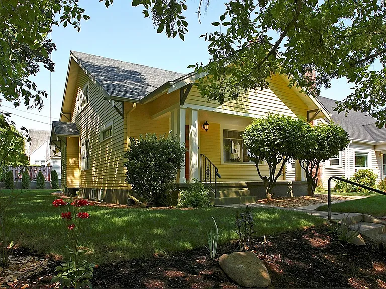 3303 NE 12th Ave — Photo 1