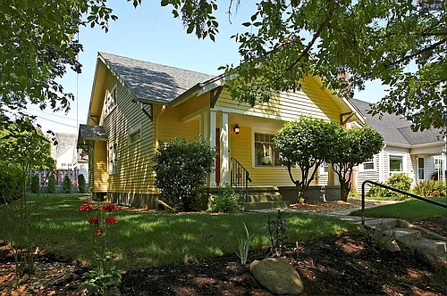 3303 NE 12th Ave Photo 1