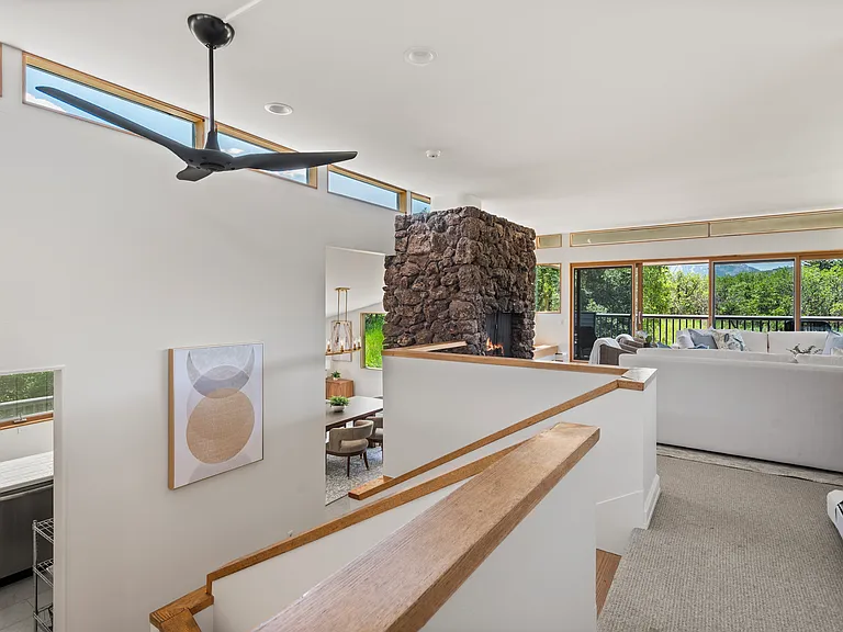 623 Johnson Dr — Photo 6