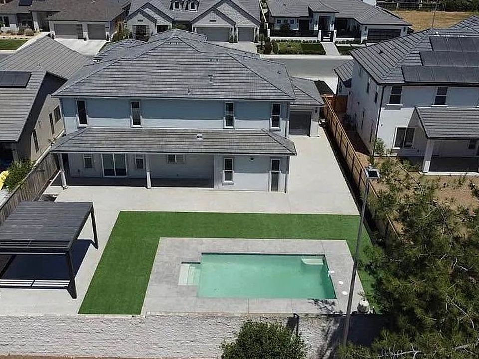 1st image of 2362 Interlaken Ct