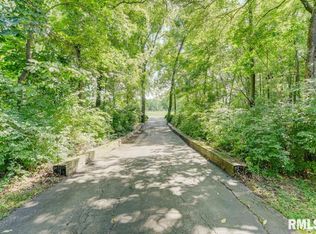 501 Jostes Rd, Rochester, IL 62563