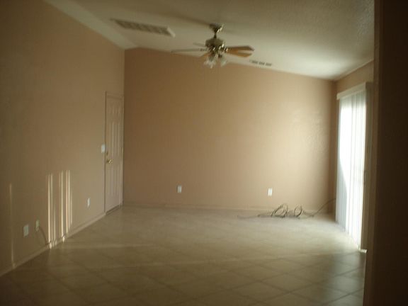 4th image of 3080 Sombrero Dr