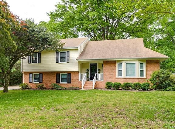 2nd image of 2324 Schenley Dr