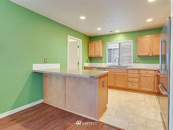 5th image of 1295 Hudson St