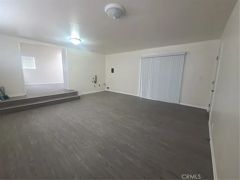 20340 Sherman Way — Photo 15