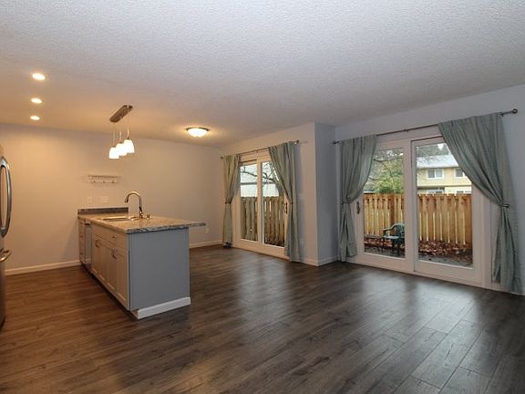 4th image of 12313 NE 150th Ct