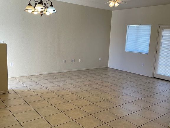 3rd image of 1000 La Fonda Dr #R