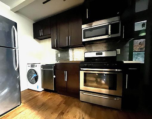 2nd image of 1251 Jefferson Ave #2