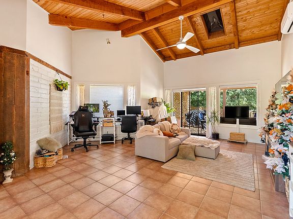 3rd image of 3700 Las Pilitas Rd #E
