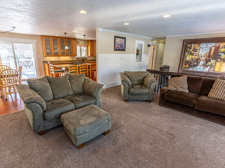 E Pheasant Cir — Photo 9