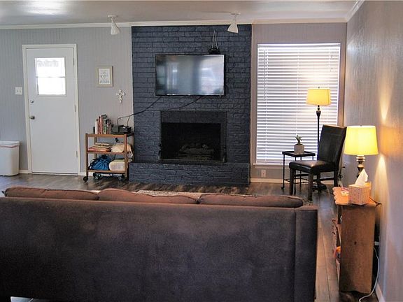 5th image of 2009 Lexington Pl