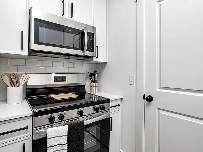 Joy Park Luxury Apartments — Photo 43