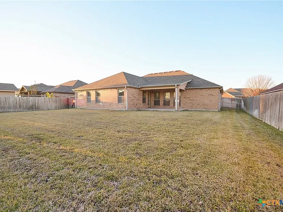 408 Curtis Dr