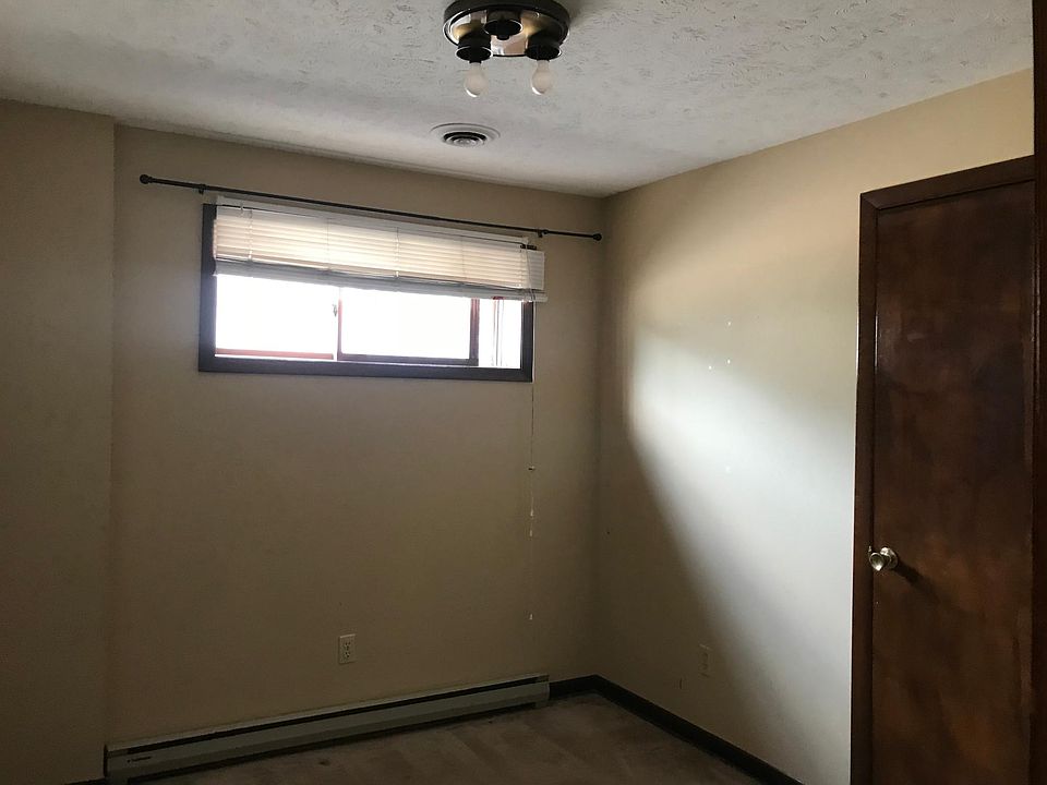 2nd image of 103 Price St APT 1