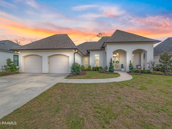 504 Cedar Lake Dr, Youngsville, LA 70592