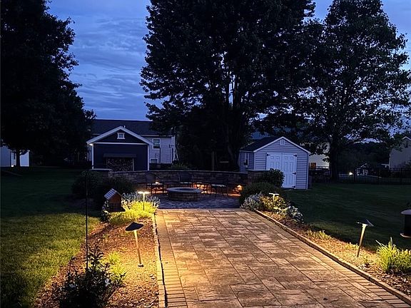 4th image of 131 Sharon Dr