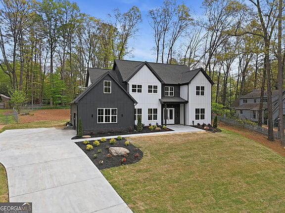 2nd image of 3070 Shaw Rd