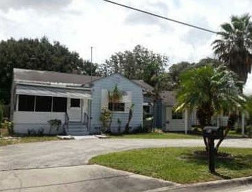 1st image of 1330 Lakeview Dr