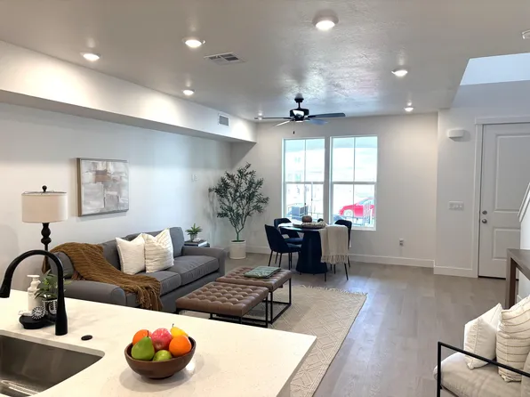 5980 Jasper Ridge Drive St, George, UT 84790