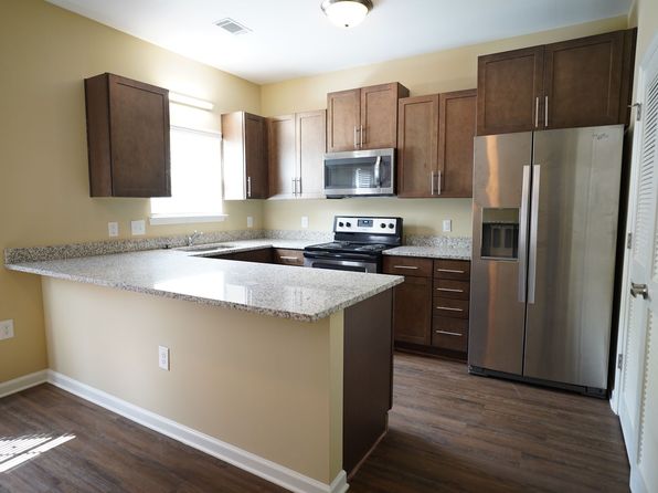 The Lenox Townhomes - Tullahoma, TN., 156 Silver St, Tullahoma, TN 37388