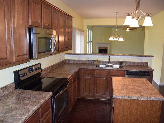 Kitchen looking to Family Rm