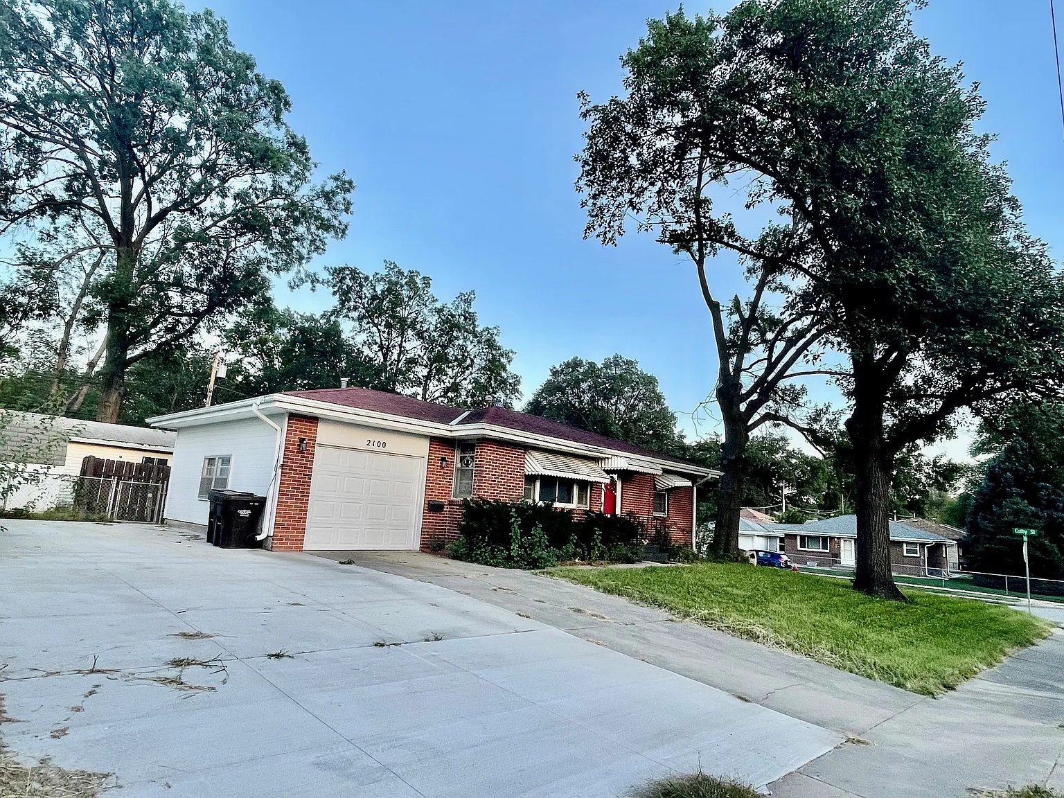 2 bed, 1175 sqft, $1,600 — Photo 4