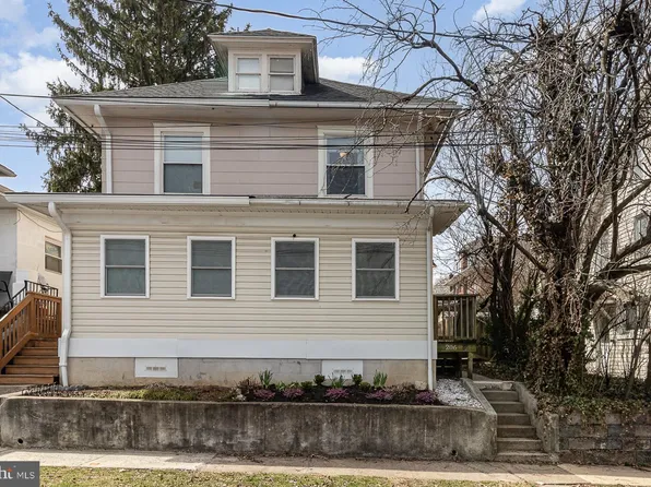 206 Linden Rd, Hershey, PA 17033