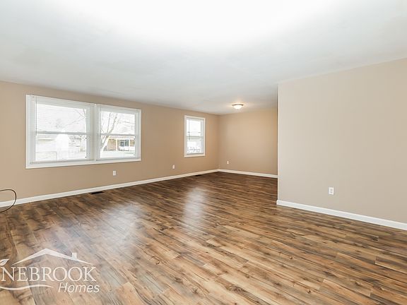 3rd image of 246 Porter Dr