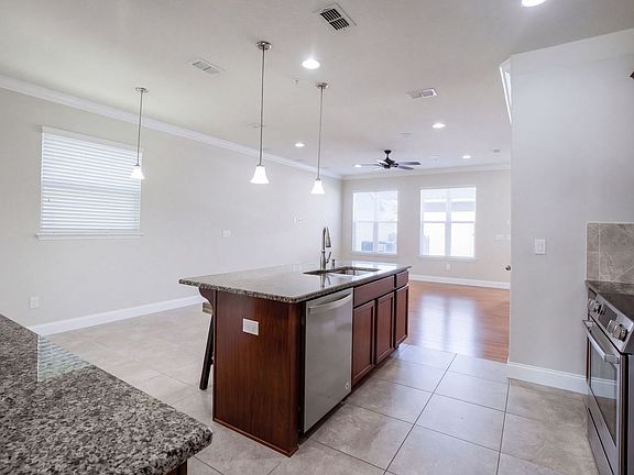 5th image of 8049 Cadman St