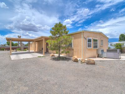 593 Carolina Dr, Bernalillo, NM, 87004