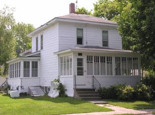 904 Mechanic St, Osage, IA 50461