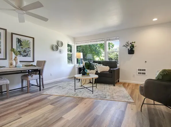 160 Rainier Blvd S APT B, Issaquah, WA 98027