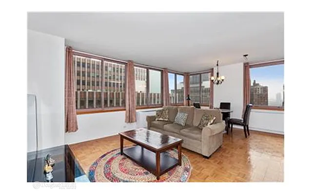 Rented by Douglas Elliman | media 27