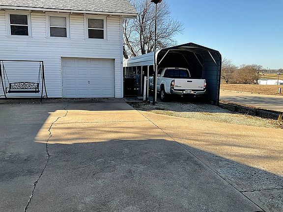4th image of 137 Spruce Dr