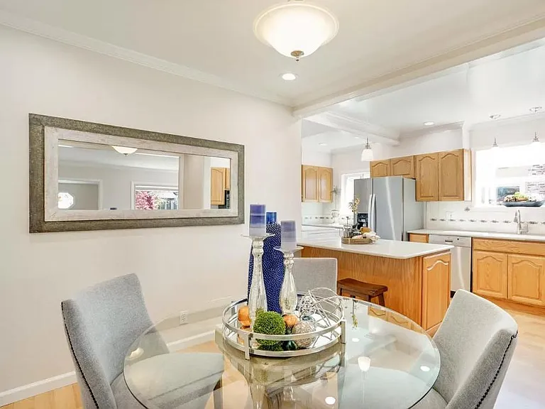 421 Jeter St — Photo 14