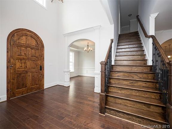 2nd image of 6841 Larrisa Ct