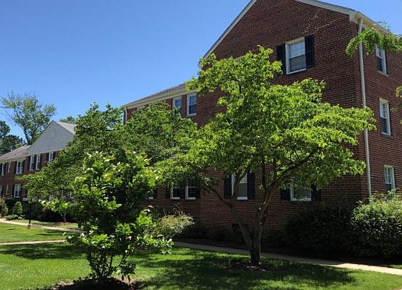2nd image of 6626 E Wakefield Dr
