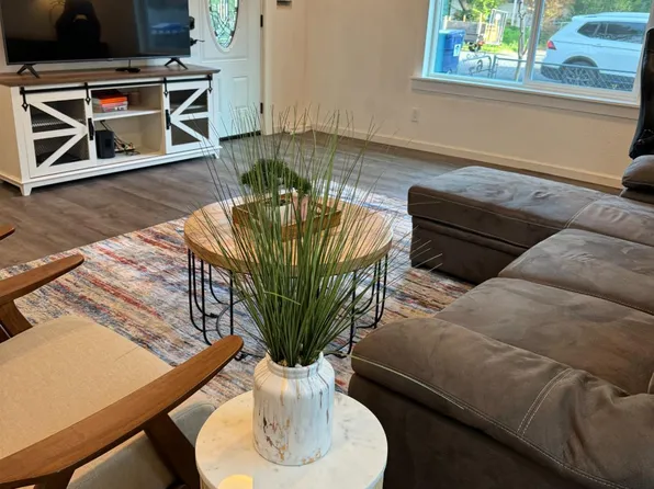 674 Willow Avenue, Ukiah, CA 95482