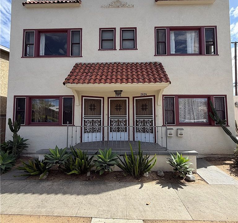 1st image of 2624 E 6th St