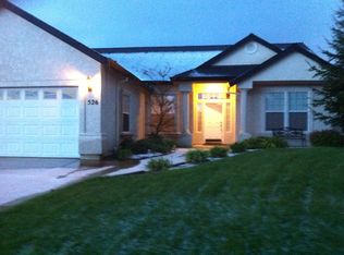 526 Casa Buena St, Redding, CA 96003