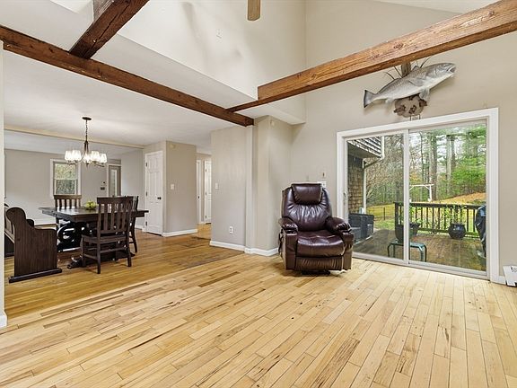 4th image of 18 Russell Trufant Rd