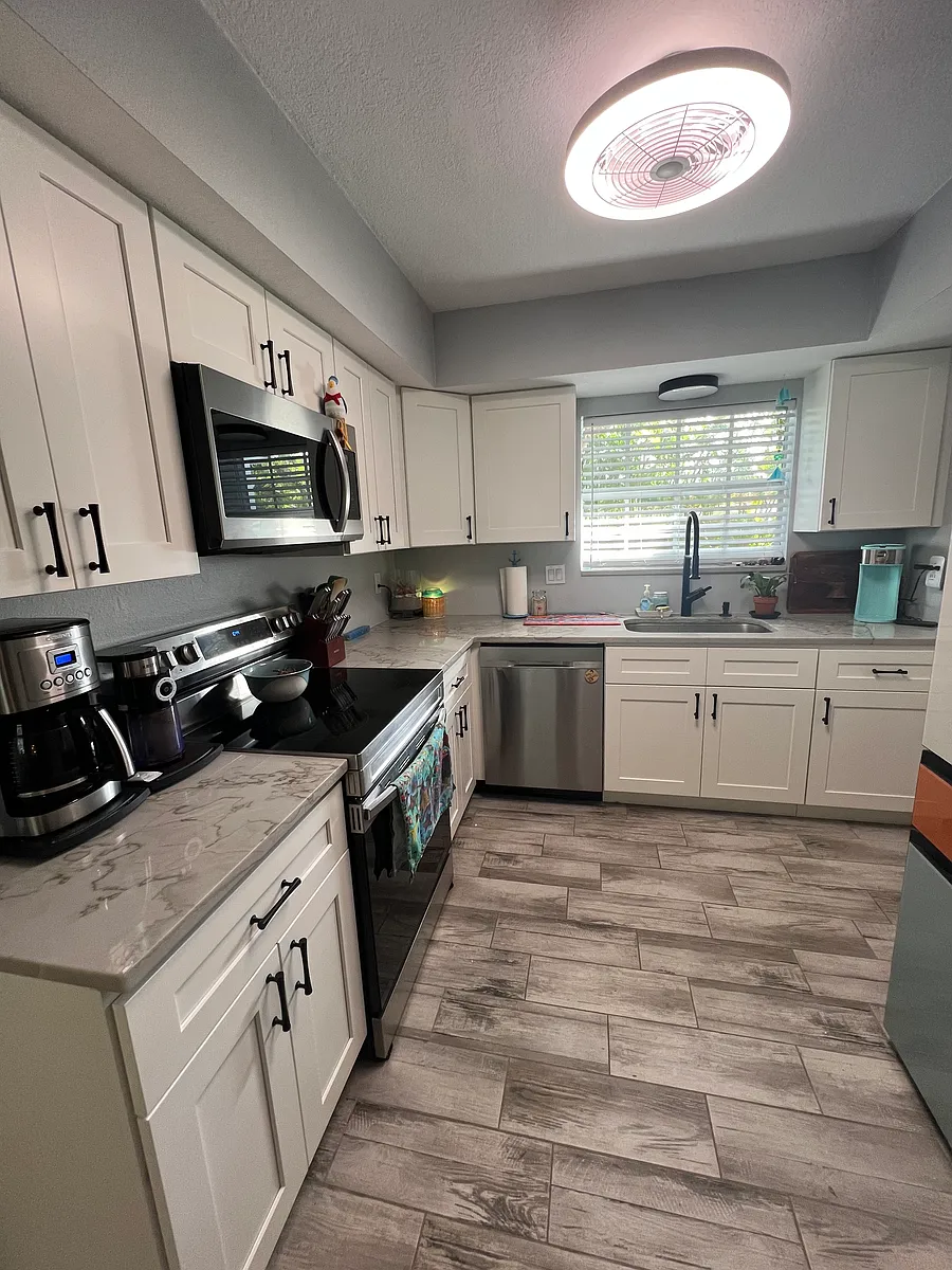 Building Photo - 4003 Gatewood Dr