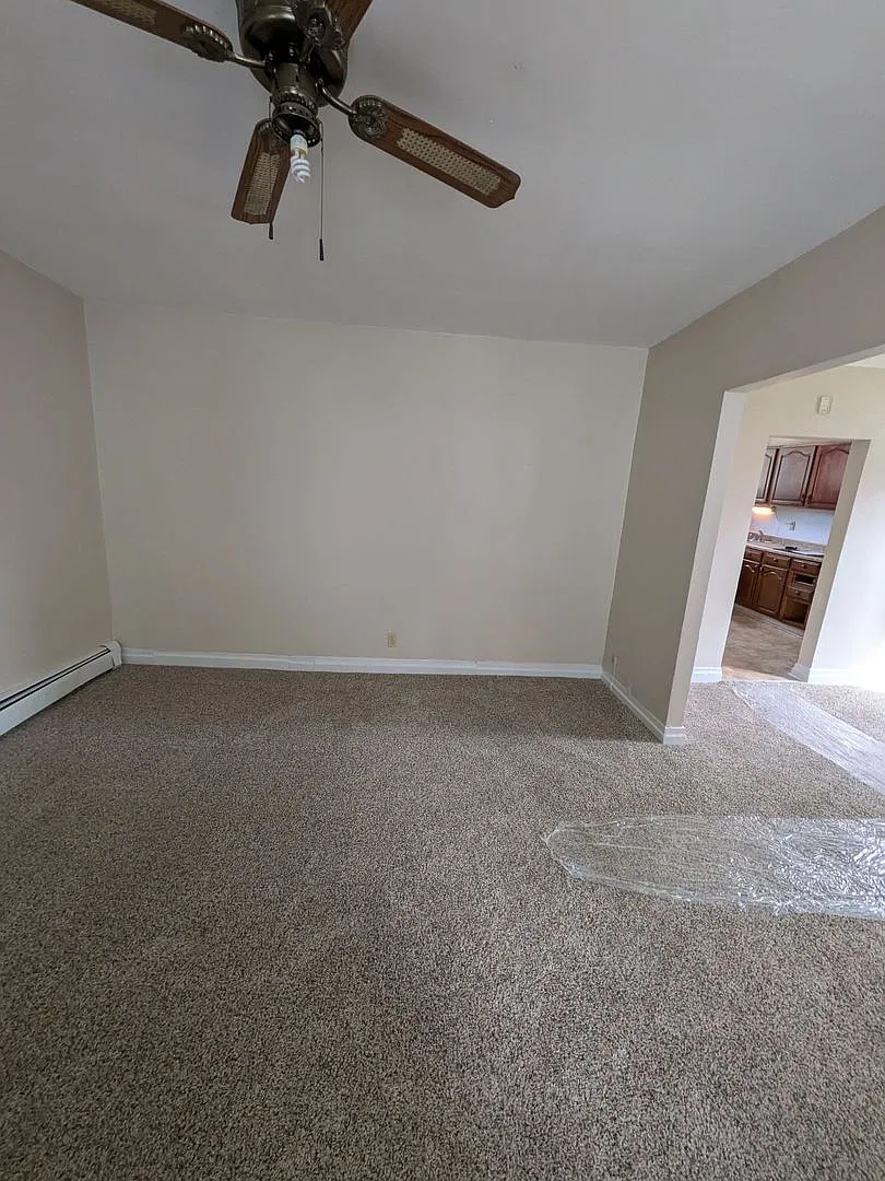 Spacious Three Bedroom Duplex — Photo 2