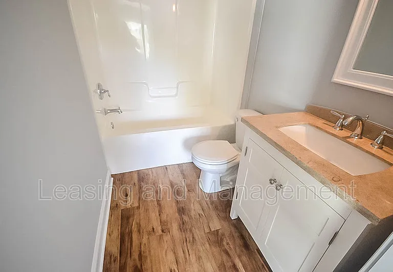 16 Cannon St #202 — Photo 5