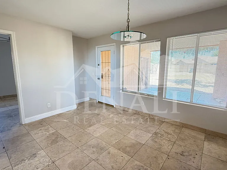 1274 W Sparrow Ct — Photo 9