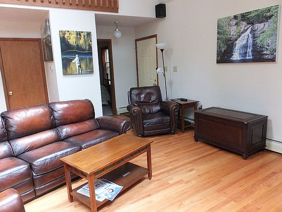 2nd floor Family Room