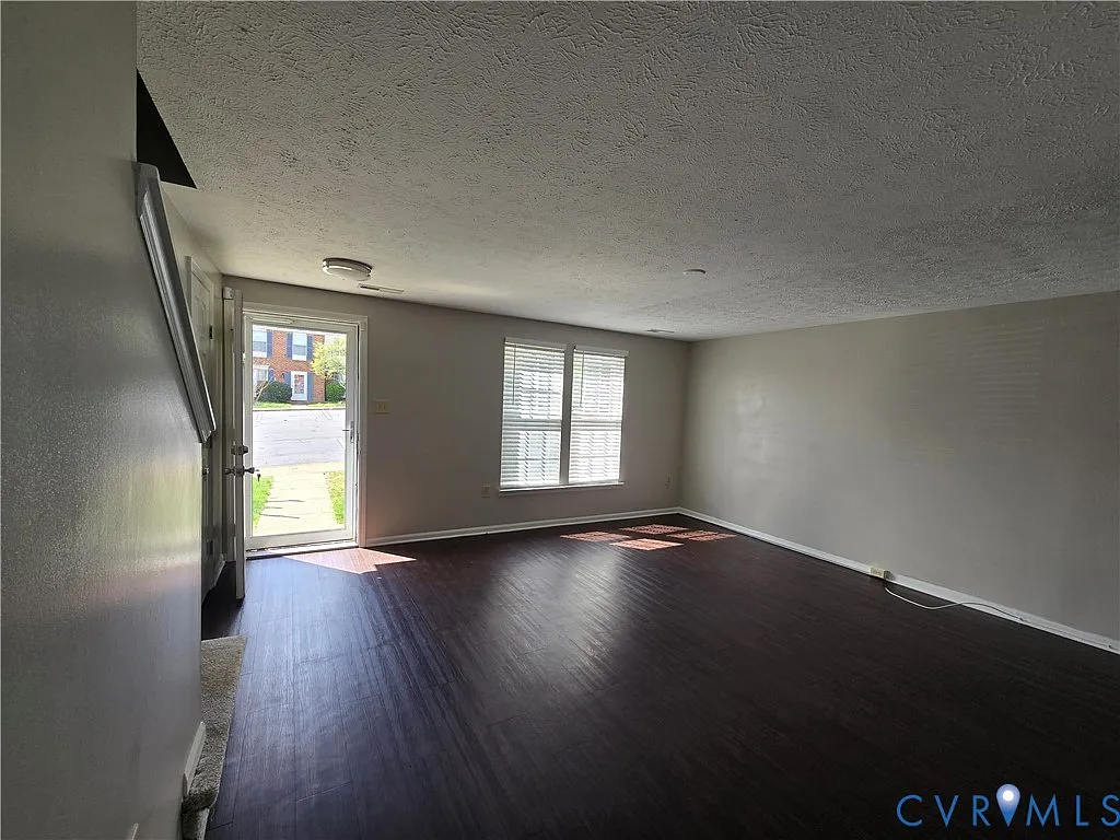 Building Photo - 7740 Pomeroy Ct