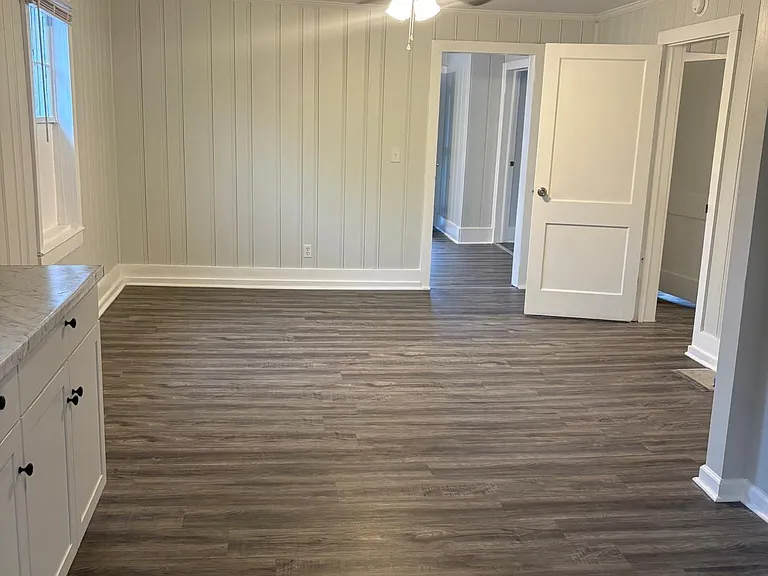 4085 Porter St — Photo 6