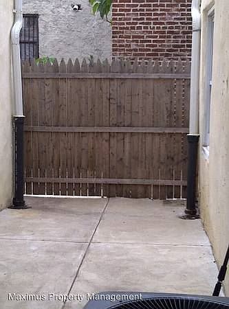 1st image of 916 N 15th St Unit A