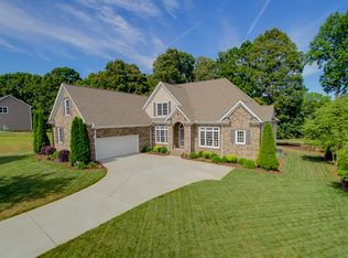 7428 Golf Course Dr S, Denver, NC 28037